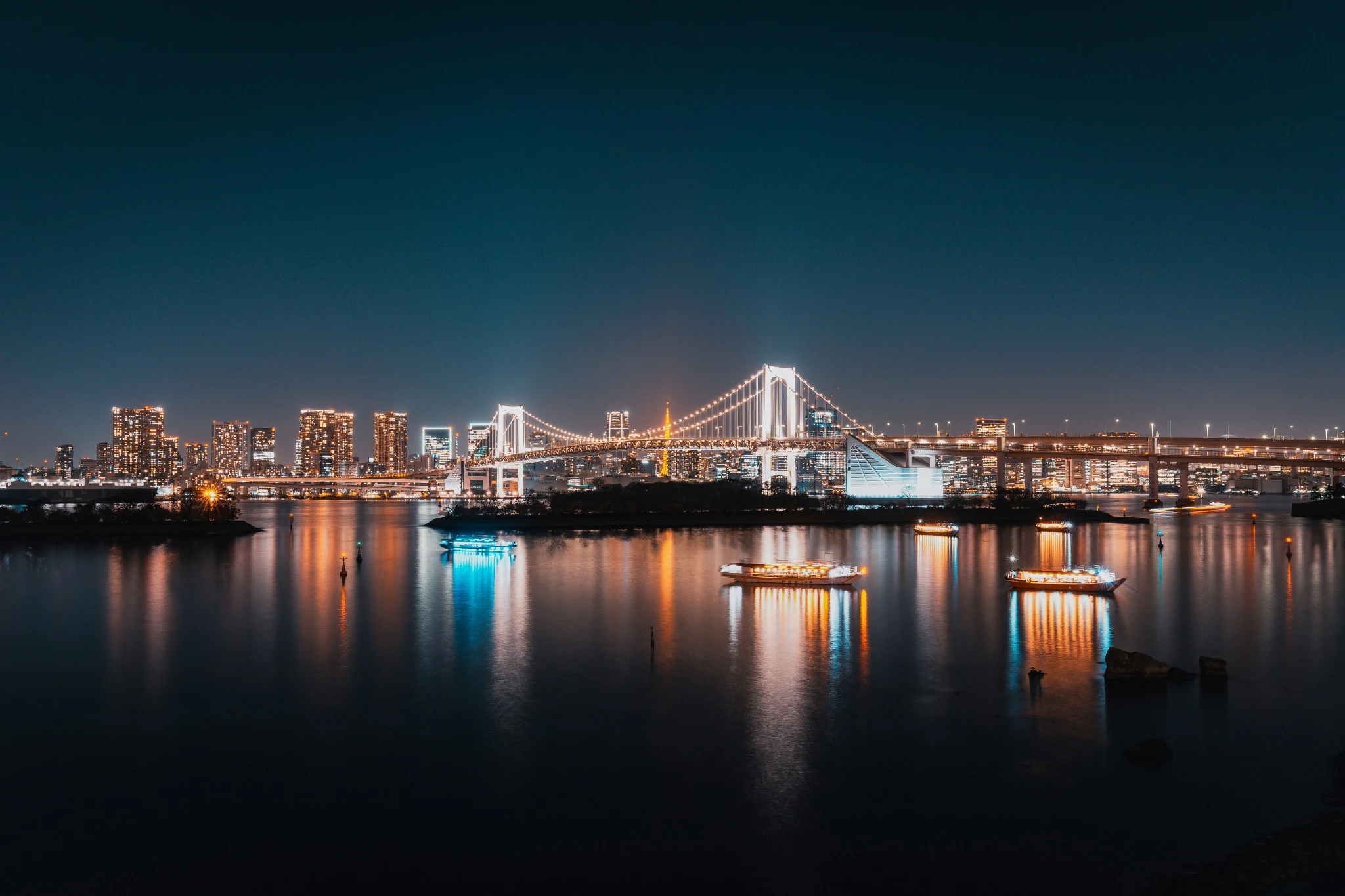 도쿄 가볼만한 곳 총정리, 지역별 핵심 명소 10 도쿄 오다이바 레인보우 브리지 야경
